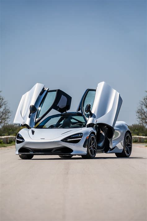 18 McLaren 720S обои на телефон от elapina