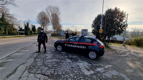 Peschiera Del Garda Sorpreso Dai Carabinieri A Rubare In Una