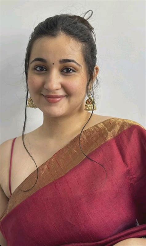 Pin On Beautiful Blonde Girl