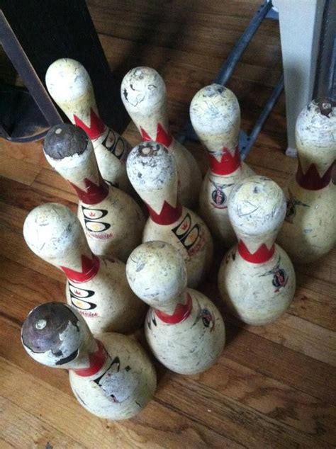 Vintage bowling pins. #DeeDees | Vintage bowling shirts, Bowling pins ...