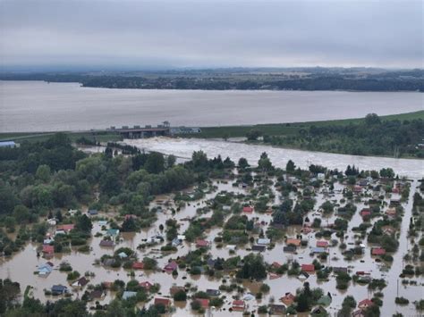 12 mln zł na usuwanie skutków powodzi w województwie opolskim Nie