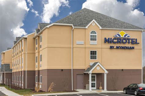 Microtel Inn & Suites by Wyndham Beaver Falls | Beaver Falls, PA Hotels