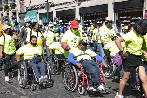 Personas con discapacidad en Puebla marcha para exigir inclusión