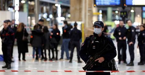 Parigi Attacco Alla Stazione Gare Du Nord Diversi Feriti Fermato L