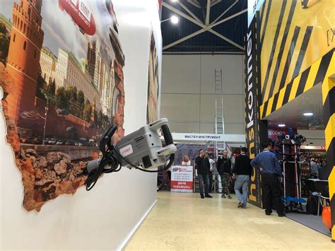 Как привлечь людей на выставке инструментов | Штуки из труб | Дзен