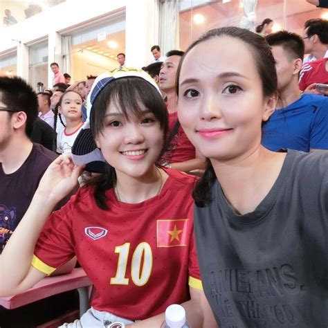 Thử thách Nhà toàn chị em gái cùng dàn hot girl Việt Đã xinh đẹp lại còn tài năng cả chị lẫn em