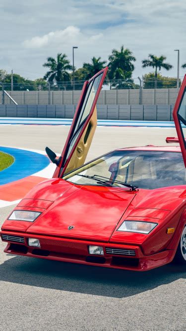 Lamborghini Red Lambo Countach Lp S Scissor Doors