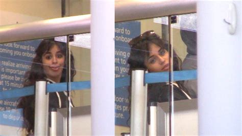 Camila Cabello Makes Funny Faces To Paparazzi Youtube