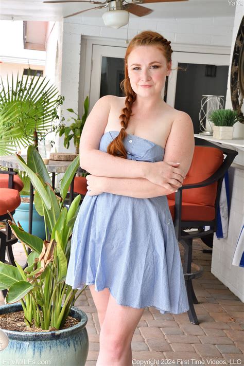 Ginger Amateur Yaya Shows Off Her Nice Tits And Hairy Pussy In A Solo CoedCherry