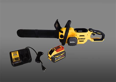 DeWalt DCCS672X1 60V 18" Battery Powered Chainsaw Kit w/ 3Ah Battery ...