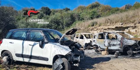 Buccheri Scoperto Un Cimitero Di Auto Rubate Giornale Di Sicilia