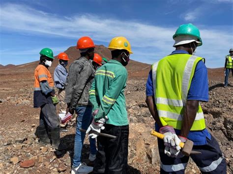 Mines Ministry Neglecting Small Scale Miners Parliamentary Report