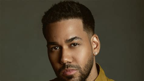 Romeo Santos Promociona Sus Huellas El Primer Sencillo Del álbum Fórmula Vol 3 En Qué Se