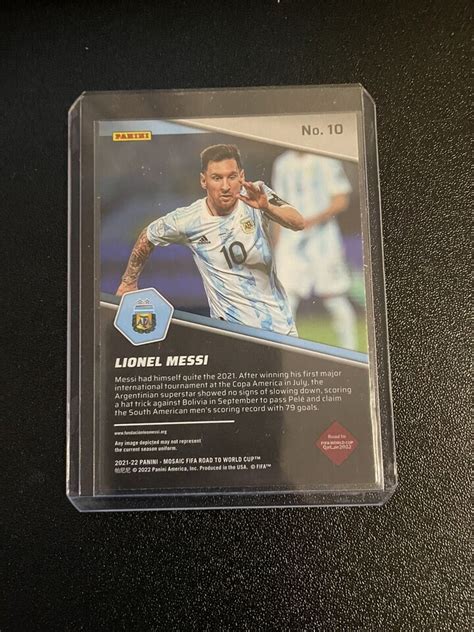 2021 Panini Mosaic FIFA Road To The World Cup Lionel Messi Breakaway