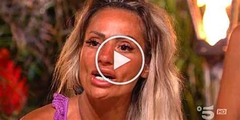 Video Isola Dei Famosi Malore Per Laura Maddaloni Come Sta Ora