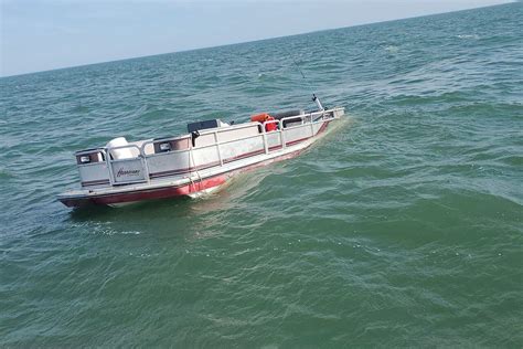 7 Fishermen Rescued From Lake Erie After 3 Boats Capsize