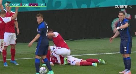 Jogador Da Dinamarca Desmaia Em Campo Durante Partida Da Eurocopa