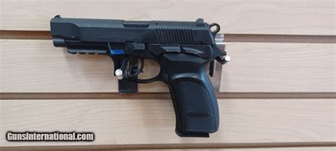 Bersa Thunder 40 Pro 40 Sandw
