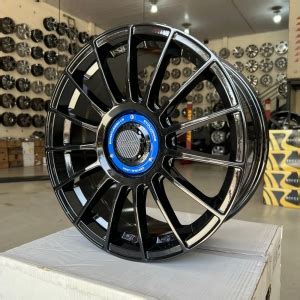 Jogo Rodas Esportivas Aro 18 OZ Superturismo LM 5x113 Ala Rodas