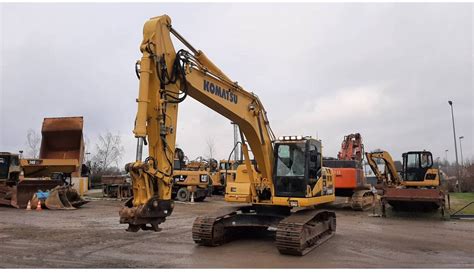 KOMATSU HB215LC For Sale Crawler Excavator 60000 EUR 6149386