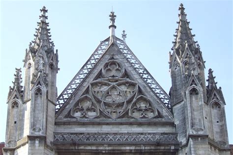 Auxerre Cathedral (Auxerre, 1235) | Structurae