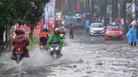 Motor Mogok Saat Menerjang Banjir Lakukan Hal Ini Otomotif