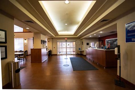 Lobby of the Hampton Inn in Surprise, Arizona Editorial Image - Image ...