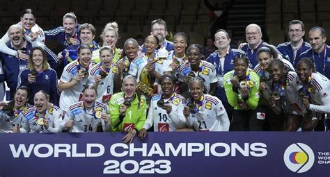 Mondial F Minin De Handball Les Bleues Championnes Du Monde Re Ues