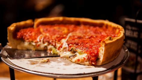 The Untold Truth Of Chicago Deep-Dish Pizza