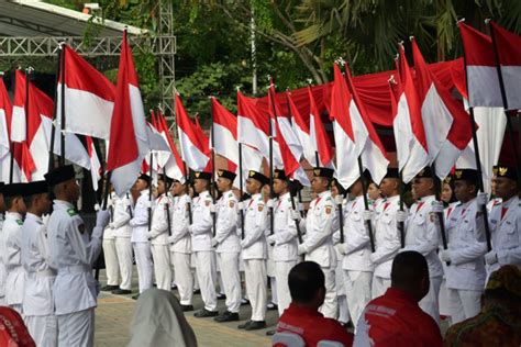 Jelang Peringatan Hut Ke Kemerdekaan Ri Pemkab Kobar Bagikan