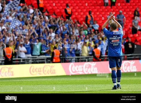 Fu Ball Coca Cola Football League Two Play Off Finale