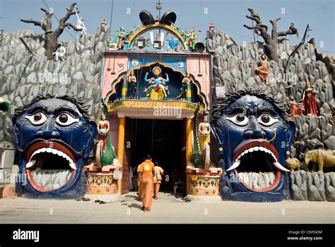 Hindu Temple In Haridwar Stock Photo Alamy