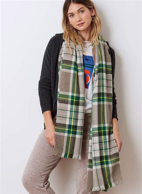 Otter Emerald Cashmere Plaid Stole Cashmere Scarves Brora