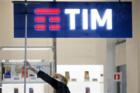 Tim, fino a 2,2 mld per ingresso Stato in Netco - LaPresse