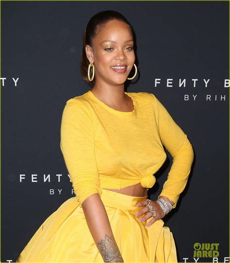 Rihanna Has Major Red Carpet Moment At Fenty Beauty Launch Photo