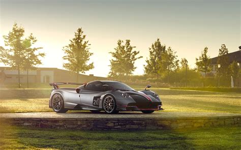 Paganis New Huayra Roadster Bc Tops Million The Car Guide