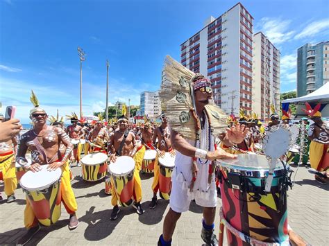 Carnaval Carlinhos Brown Anuncia Convite Para Ter Il Aiy