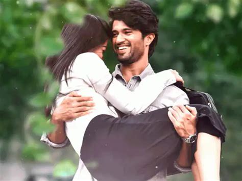 Vijay Devarakonda And Rashmika Mandanna To Enter Sandalwood Rashmika To