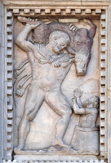 Hercules And The Erymanthian Boar Stock Image Image Of Ancient