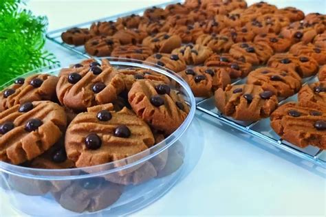 Wow 2 Bungkus Chocolatos Bisa Jadi Sebanyak Ini Kue Kering Coklat Super Simple Renyah Dan