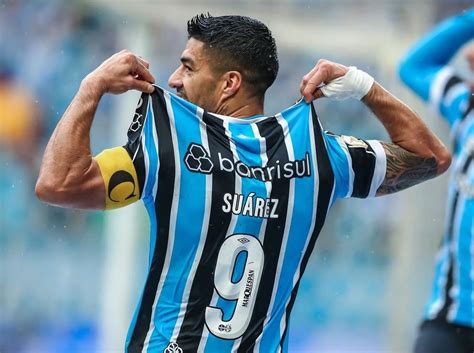 Grêmio derrota o Cuiabá e diminui distância para o líder Botafogo abc