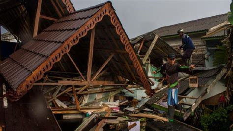 Angin Kencang Robohkan Rumah Dan Pesantren Di Kalimantan Selatan Tempo Co