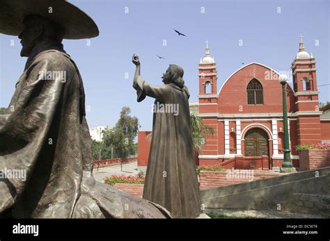 Monument De Chabuca Granda Et Iglesia De La Ermita Barranco Lima