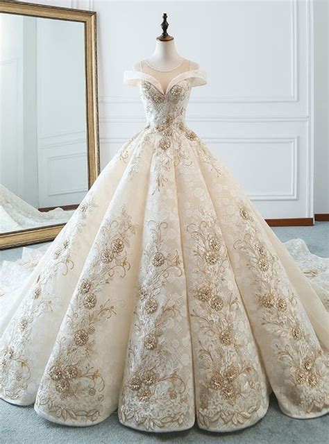 Luxury Champagne Ball Gown Appliques Long Train Wedding Dress Luxury