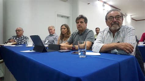 Equipos Finalistas Visitan Terreno Donde Se Construir El Nuevo Campus