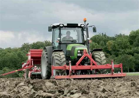 Agrofarm G Tractors Open Field Deutz Fahr