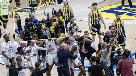 Fenerbahçe Beko Monaco maçı sonrası ortalık karıştı TGRT Haber