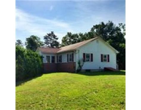 46 Pineywood Rd Southwick Ma 01077 Trulia