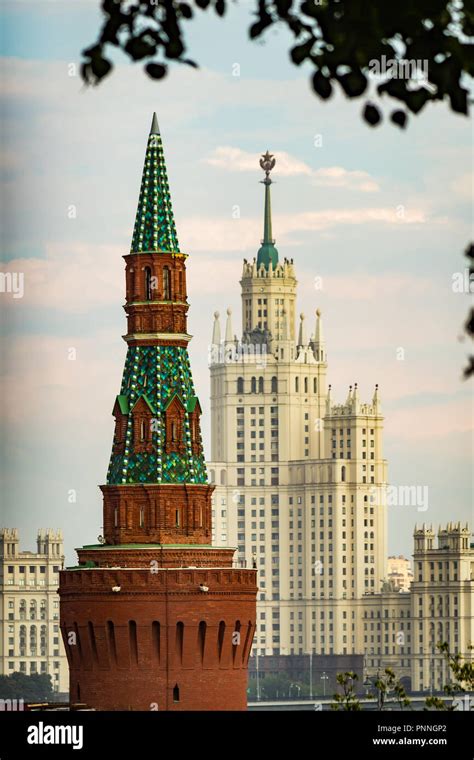 Der Moskauer Kreml Dem Roten Platz Spasskaja Retter Clock Tower Von