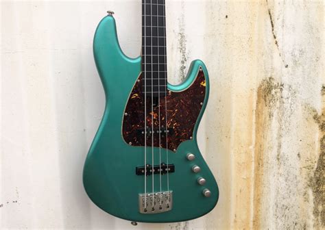 Bebop Sherwood Green Fretless De Gier Guitars Basses